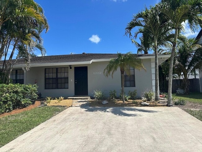 6182 Francis St in Jupiter, FL - Building Photo - Building Photo