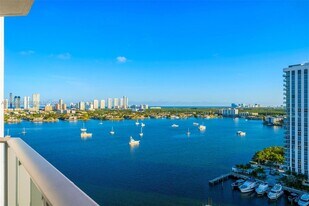17301 Biscayne Blvd, Unit 1803 in Aventura, FL - Building Photo