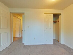 335 SE Lilly Ave in Corvallis, OR - Building Photo - Building Photo