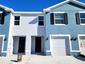 11815 Davis Dr in Largo, FL - Building Photo