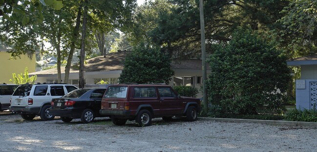 1535 NW 5th Ave in Gainesville, FL - Foto de edificio - Building Photo