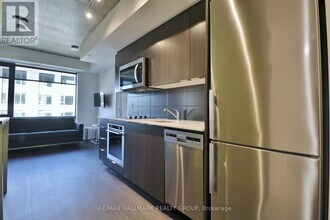 105-1105 Champagne Ave S in Ottawa, ON - Building Photo - Building Photo