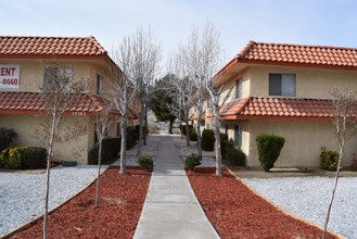 15774 Tuscola Rd in Apple Valley, CA - Building Photo - Building Photo