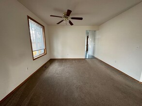 1476 SW 218th Terrace in Beaverton, OR - Building Photo - Building Photo