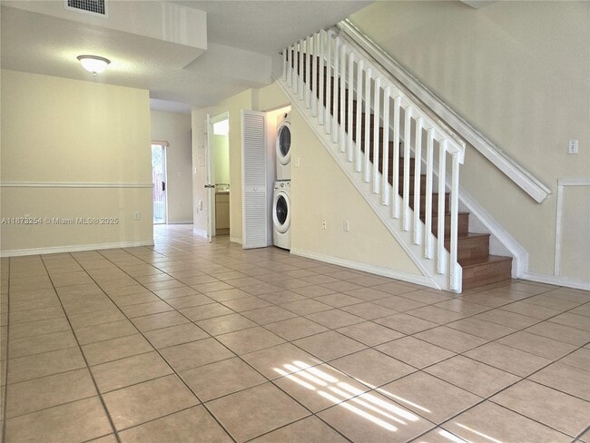209 NW 109th Ave in Miami, FL - Building Photo - Building Photo