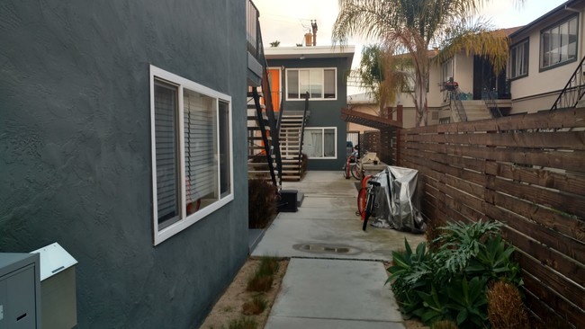 4135 Utah St in San Diego, CA - Building Photo - Building Photo