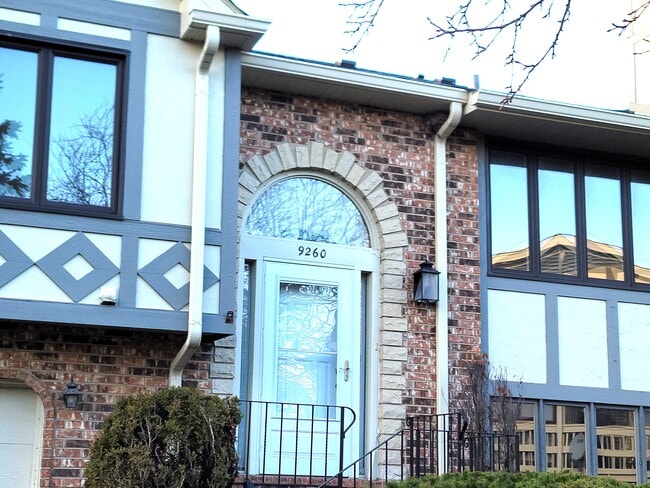 property at 9260 Windsor Pky