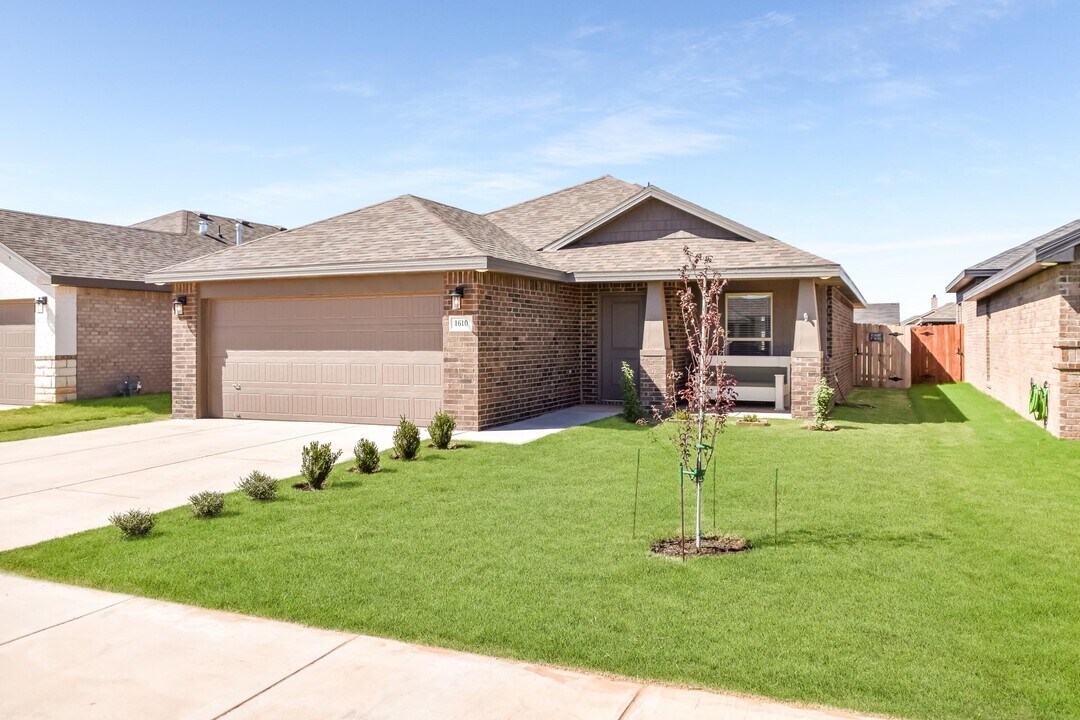 1610 137th St in Lubbock, TX - Building Photo