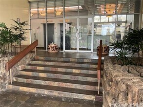 98-450-450 Koauka Loop in Aiea, HI - Building Photo - Building Photo