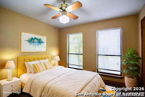 15203 Spring Water Cir in San Antonio, TX - Building Photo - Building Photo