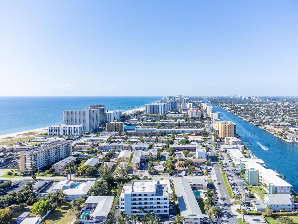 3212 NE 12th St in Pompano Beach, FL - Building Photo