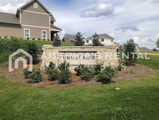 1174 Camellia Ridge Dr in Pelham, AL - Building Photo - Building Photo