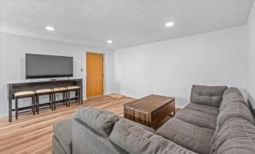 120 S 38th Ave in Omaha, NE - Building Photo - Building Photo