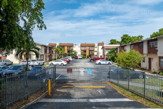 West Flagler Heritage in Miami, FL - Building Photo - Building Photo
