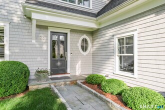 26 Long Lots Ln in Westport, CT - Building Photo - Building Photo
