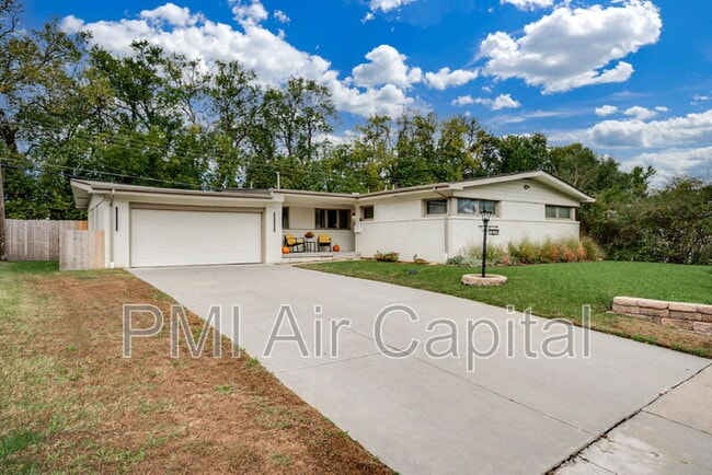 property at 1917 N Edgemoor St