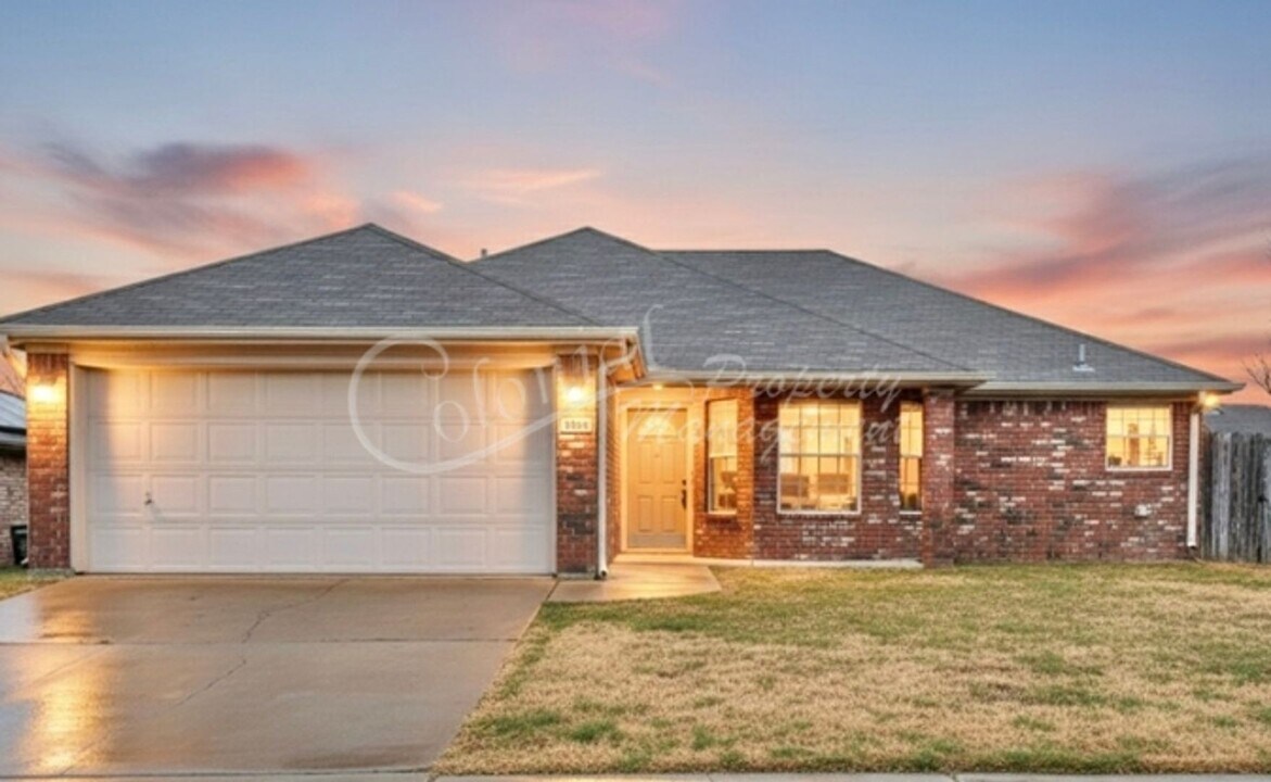 2403 Moonstone Dr in Killeen, TX - Foto de edificio