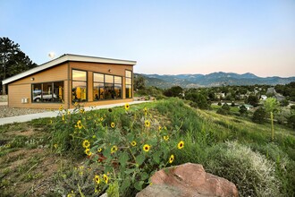 Bonterra Lakeside Apartments in Colorado Springs, CO - Foto de edificio - Building Photo