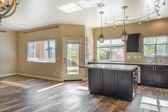 3345 E Pinchot Ave in Phoenix, AZ - Building Photo - Building Photo