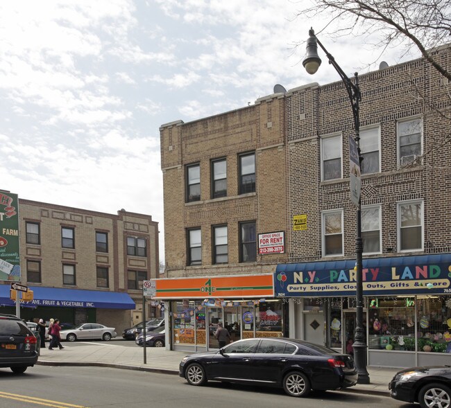 7626 5th Ave in Brooklyn, NY - Foto de edificio - Building Photo