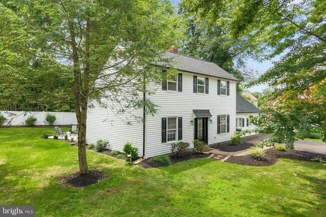 property at 480 Yale Dr
