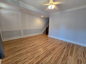 448 Roxborough Ave in Philadelphia, PA - Building Photo - Building Photo