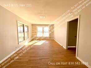 3442 N U.S. Hwy 281 in Burnet, TX - Building Photo - Building Photo