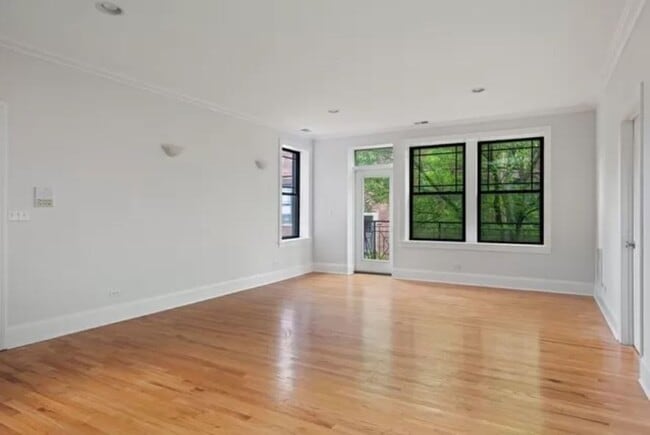 1136 W Pratt Blvd, Unit Apt 3N in Chicago, IL - Building Photo - Building Photo