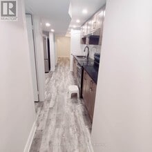 217 Badessa Cir in Vaughan, ON - Building Photo - Building Photo