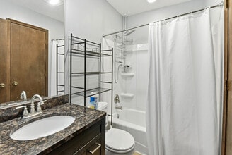 13210 Schirra St in Omaha, NE - Building Photo - Building Photo