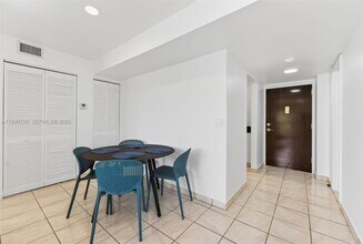 8250 Byron Ave in Miami Beach, FL - Building Photo - Building Photo