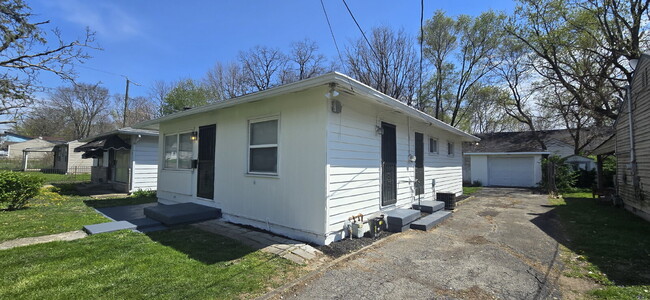property at 4353 Evanston Ave