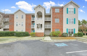 715 Clearwater Ct in Wilmington, NC - Building Photo - Building Photo