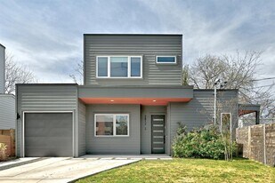 2812 E 4th St in Austin, TX - Building Photo