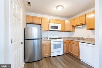 142 Alview Terrace in Glen Burnie, MD - Building Photo - Building Photo