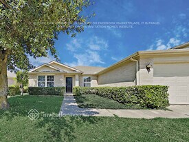 217 Windmill Dr, Unit 3300 N PASEO DE LOS RIOS APT 25105 in Justin, TX - Building Photo