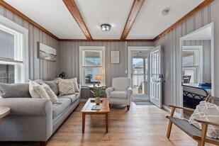 2 Island Path in Hampton, NH - Building Photo