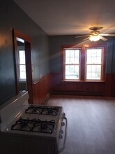 15 Baker Rd E, Unit 2nd floor in Taunton, MA - Building Photo - Building Photo