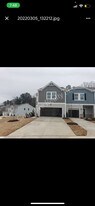 280 Brook Farm Ln in Fuquay Varina, NC - Building Photo