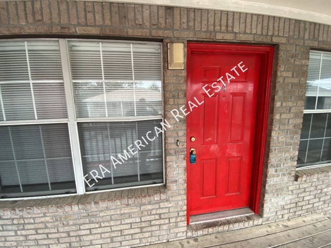property at 2807 Bradford Pl NW