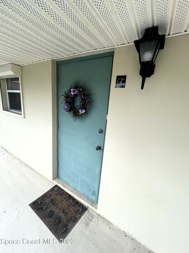 171 Cape Shores Cir in Cape Canaveral, FL - Building Photo - Building Photo