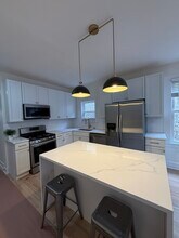 5232 W Montana St, Unit 2 in Chicago, IL - Building Photo - Building Photo