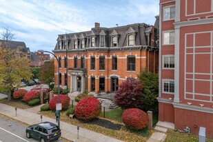 The Knights @ 506 Delaware in Buffalo, NY - Building Photo