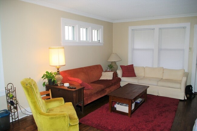 1179 Charles Ave in St. Paul, MN - Building Photo - Building Photo