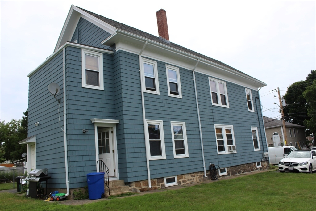 9 Bowditch St in Peabody, MA - Building Photo