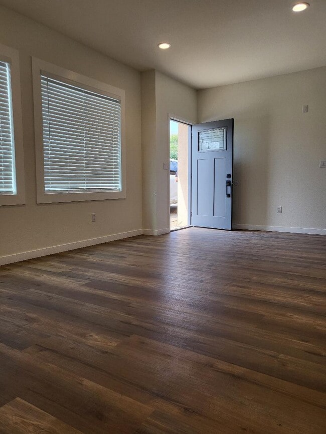 16925 Prairie Ave, Unit 16931 in Torrance, CA - Building Photo - Building Photo