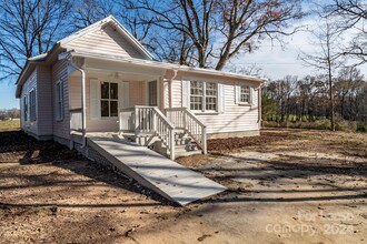 3612 E Brief Rd in Monroe, NC - Building Photo - Building Photo