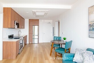 2853 West Blvd in Los Angeles, CA - Building Photo - Building Photo