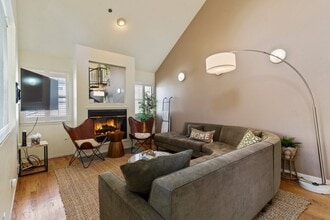 34 Silva Ave in Millbrae, CA - Building Photo - Building Photo