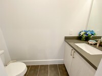 2401 Crawford St photo'